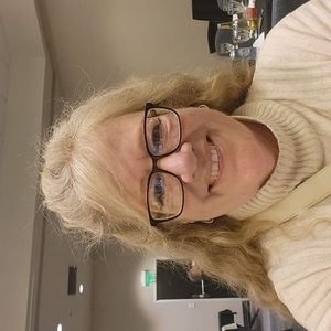 Meet your Posher, Denice